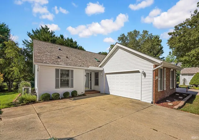 Photo 1 of Condo for sale at 3936 S Emilie Ct, Bloomington, IN 47401 | MLS# 202635688 | Listing updated on 2026-08-30