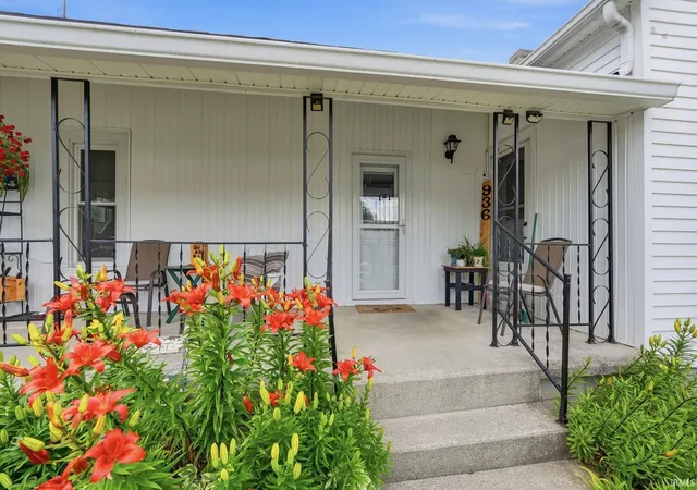 Photo 3 of Sale Pending at 936 William St, Huntington, IN 46750 | MLS# 202635689 | Listing updated on 2026-09-03