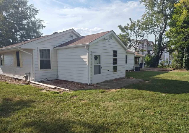 Photo 4 of Manufactured home for sale at 15051 N Peck Rd, Evansville, IN 47725 | MLS# 202635698 | Listing updated on 2026-09-05