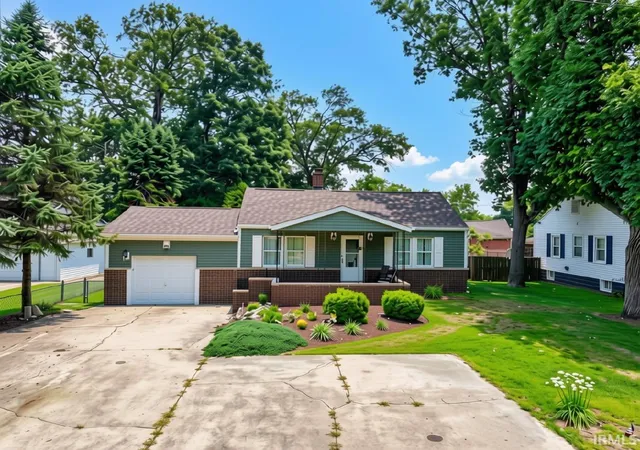 Photo 1 of Sale Pending at 803 E Lake St, Knox, IN 46534 | MLS# 202635703 | Listing updated on 2026-09-22