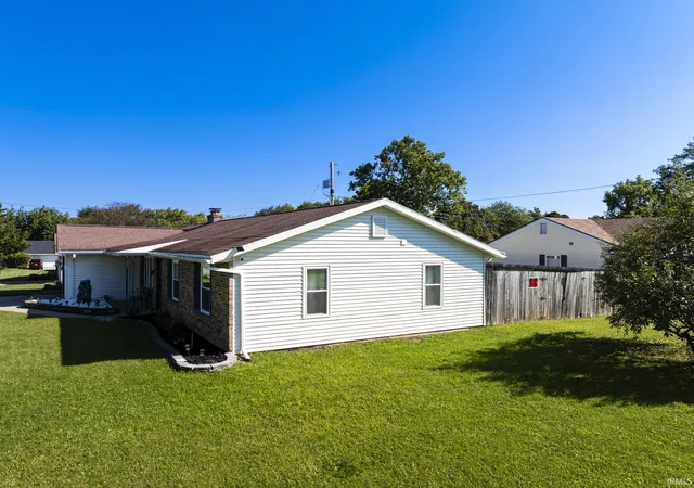 Photo 4 of Manufactured home for sale at 7735 Newlin Dr, Fort Wayne, IN 46816 | MLS# 202635706 | Listing updated on 2026-09-11