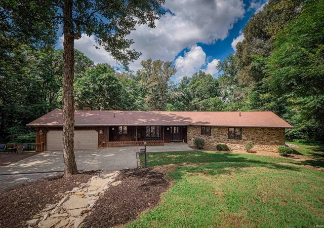 Photo 1 of Sale Pending at 5677 S Yankeetown Rd, Boonville, IN 47601 | MLS# 202635708 | Listing updated on 2026-09-01