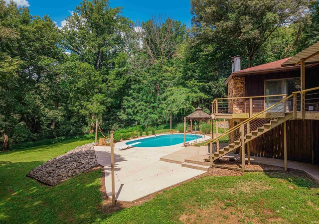 Photo 3 of Sale Pending at 5677 S Yankeetown Rd, Boonville, IN 47601 | MLS# 202635708 | Listing updated on 2026-09-01