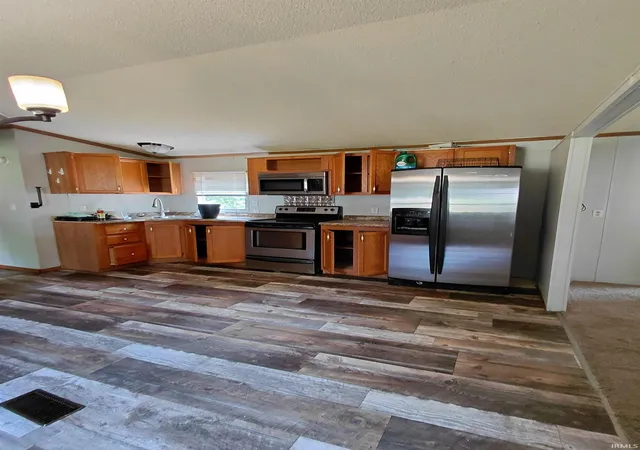 Photo 4 of Manufactured home for sale at 5650 S Harmony Rd, Bloomington, IN 47403 | MLS# 202635718 | Listing updated on 2026-09-20