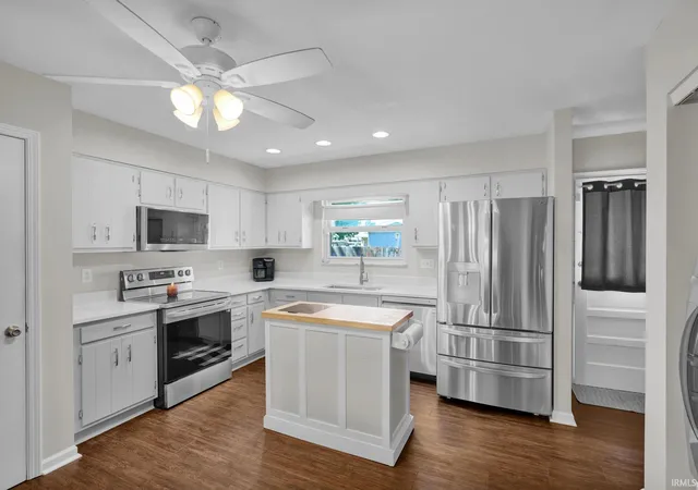 Photo 4 of Manufactured home for sale at 225 Indian Trl, Evansville, IN 47715 | MLS# 202635723 | Listing updated on 2026-09-14