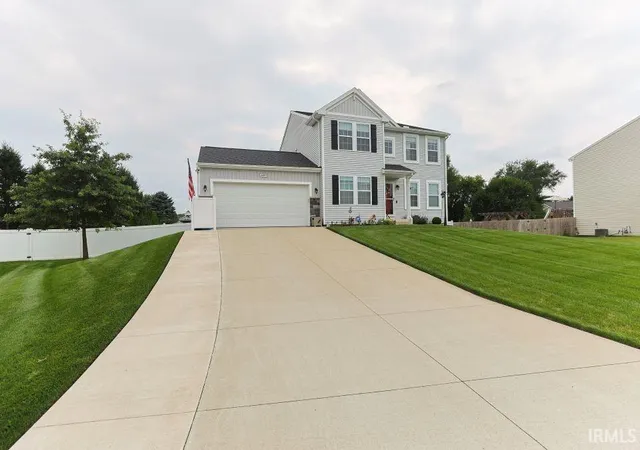 Photo 3 of Manufactured home for sale at 10500 Roszalka Ct, Granger, IN 46530 | MLS# 202635730 | Listing updated on 2026-09-27