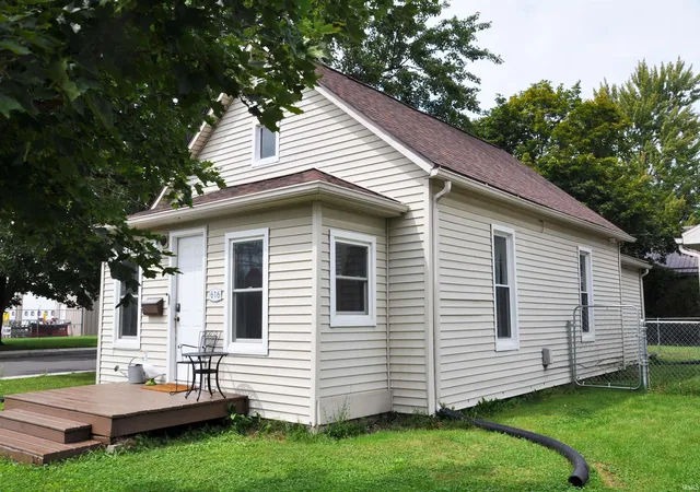Photo 3 of Sale Pending at 616 Short St, Decatur, IN 46733 | MLS# 202635732 | Listing updated on 2026-09-01