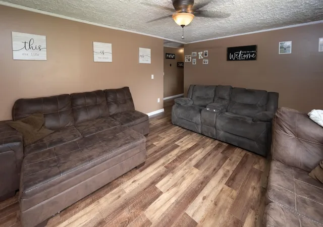 Photo 4 of Sale Pending at 4911 Fernwood Ave, Fort Wayne, IN 46809 | MLS# 202635736 | Listing updated on 2026-09-06