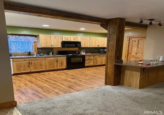 Photo 4 of Sale Pending at 402 S Half St, North Manchester, IN 46962 | MLS# 202635741 | Listing updated on 2026-09-23