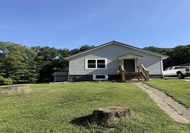 Manufactured home for sale at 7424 W County Rd 375 S, French Lick, IN 47432 | MLS# 202635749