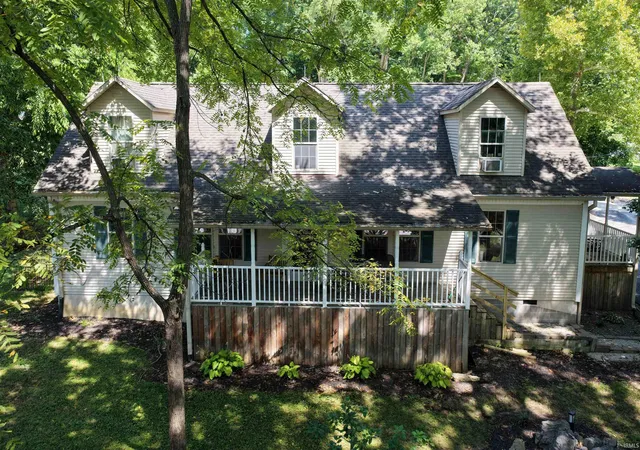Photo 2 of Manufactured home for sale at 984 Ne Main St, Paoli, IN 47454 | MLS# 202635774 | Listing updated on 2026-09-22