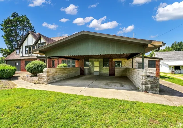 Photo 4 of Manufactured home for sale at 11000 Old State Rd, Evansville, IN 47711 | MLS# 202635787 | Listing updated on 2026-09-01