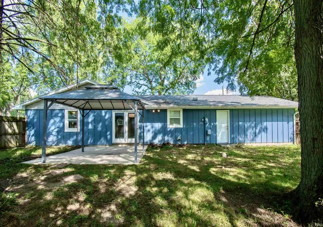 Photo 4 of Sale Pending at 110 Cedar St, Kendallville, IN 46755 | MLS# 202635788 | Listing updated on 2026-09-18