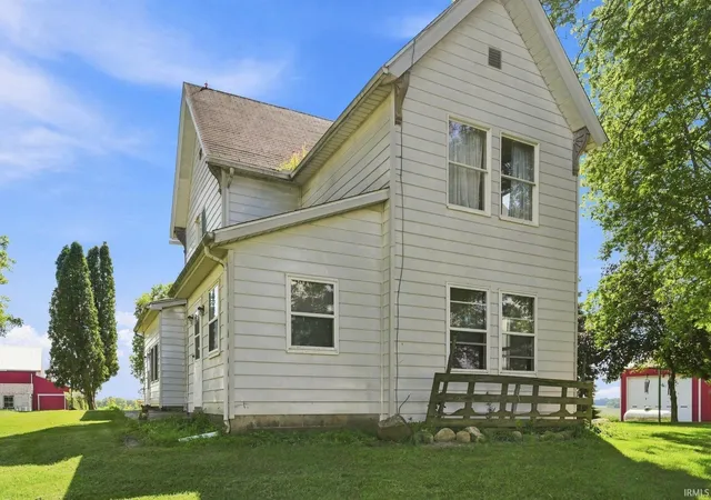 Photo 3 of Sale Pending at 4890 E 300 South, Columbia City, IN 46725 | MLS# 202635797 | Listing updated on 2026-09-04