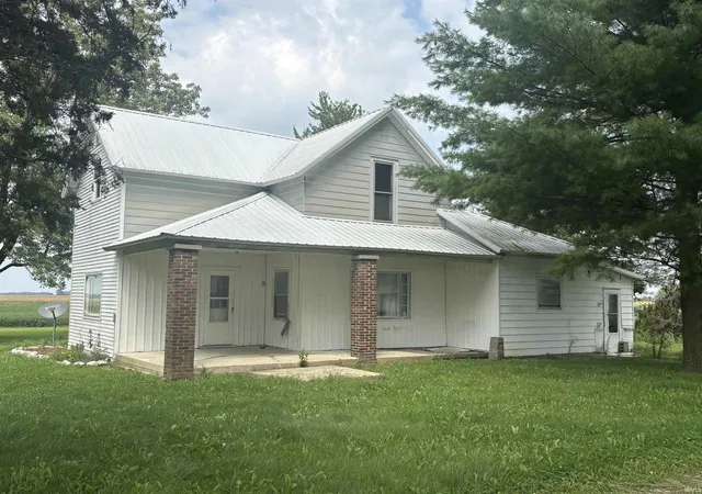 Manufactured home for sale at 7103 S 600 West, Warren, IN 46792 | MLS# 202635800
