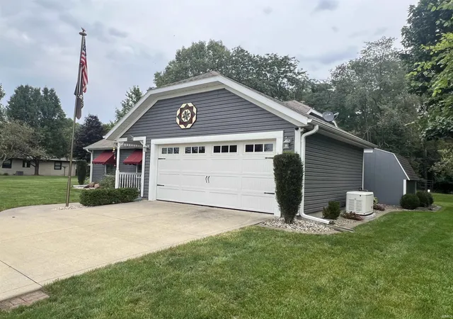 Photo 2 of Manufactured home for sale at 1224 Glenwick Dr, Logansport, IN 46947 | MLS# 202635806 | Listing updated on 2026-08-31