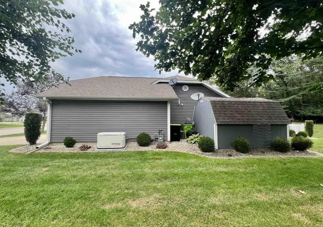 Photo 3 of Manufactured home for sale at 1224 Glenwick Dr, Logansport, IN 46947 | MLS# 202635806 | Listing updated on 2026-08-31
