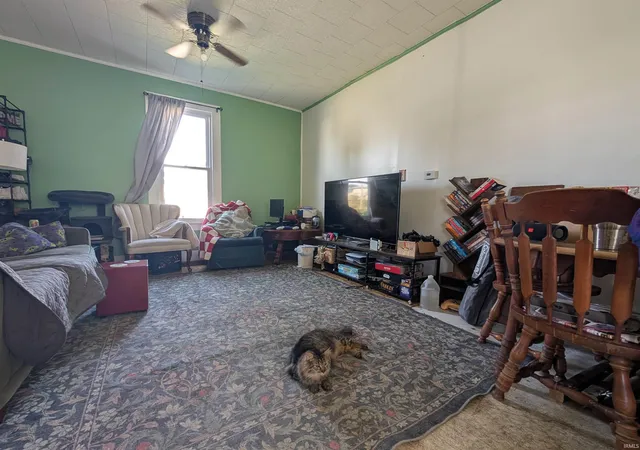 Photo 3 of Manufactured home for sale at 906 Emison Ave, Vincennes, IN 47591 | MLS# 202635817 | Listing updated on 2026-08-31