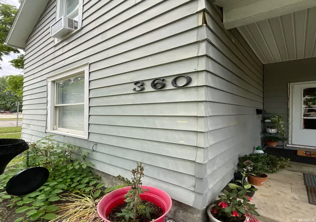 Photo 2 of Manufactured home for sale at 360 W 9th Street, Auburn, IN 46706 | MLS# 202635828 | Listing updated on 2026-09-10