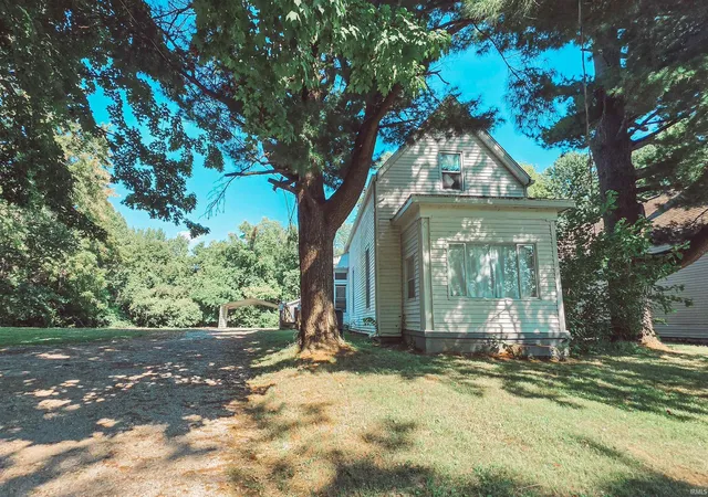 Photo 1 of Manufactured home for sale at 4001 Kratzville Rd, Evansville, IN 47710 | MLS# 202635830 | Listing updated on 2026-09-09