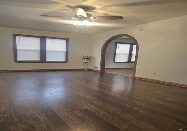 Photo 3 of Manufactured home for sale at 1601 Magnolia St, South Bend, IN 46613 | MLS# 202635836 | Listing updated on 2026-09-10