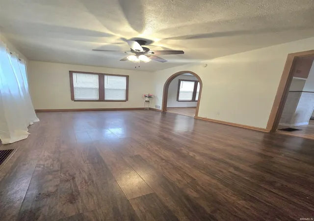 Photo 3 of Manufactured home for sale at 1601 Magnolia St, South Bend, IN 46613 | MLS# 202635836 | Listing updated on 2026-09-10