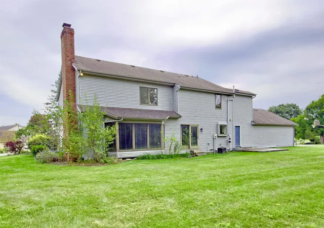 Photo 3 of Manufactured home for sale at 12520 Crabapple Pl, Fort Wayne, IN 46814 | MLS# 202635838 | Listing updated on 2026-09-09