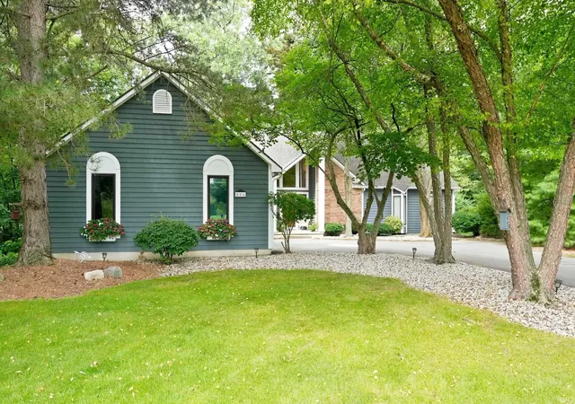 Photo 2 of Manufactured home for sale at 505 Stockade Dr, Fort Wayne, IN 46825 | MLS# 202635848 | Listing updated on 2026-09-18