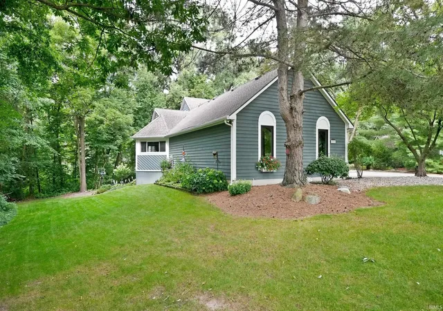 Photo 3 of Manufactured home for sale at 505 Stockade Dr, Fort Wayne, IN 46825 | MLS# 202635848 | Listing updated on 2026-09-18