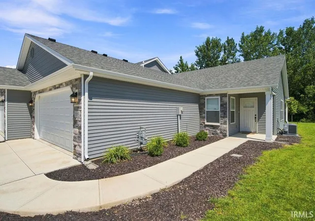 Photo 3 of Condo for sale at 1105 Marshall Way, North Manchester, IN 46962 | MLS# 202635853 | Listing updated on 2026-08-31