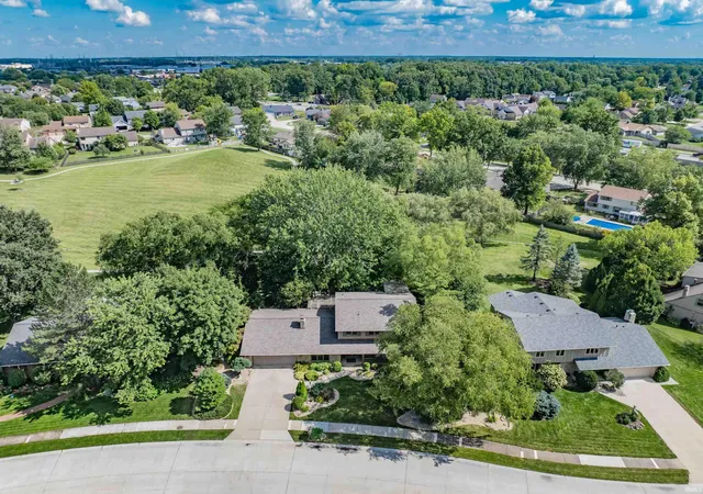 Photo 3 of Manufactured home for sale at 10524 Brandywine Dr, Fort Wayne, IN 46845 | MLS# 202635855 | Listing updated on 2026-09-22