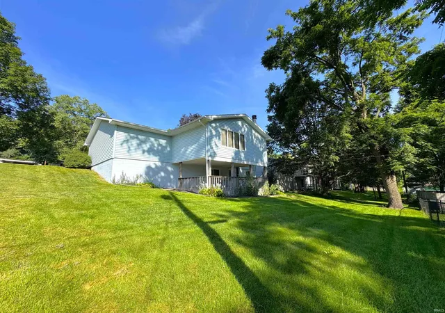 Photo 2 of Sale Pending at 1107 Maxwell Ave, Monticello, IN 47960 | MLS# 202635857 | Listing updated on 2026-09-18