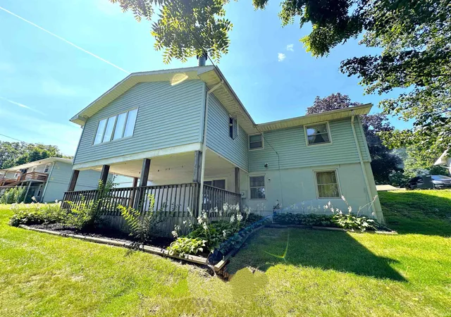 Photo 3 of Sale Pending at 1107 Maxwell Ave, Monticello, IN 47960 | MLS# 202635857 | Listing updated on 2026-09-18