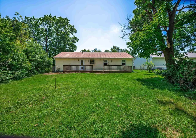 Photo 4 of Manufactured home for sale at 402 W Cromer Ave, Muncie, IN 47303 | MLS# 202635859 | Listing updated on 2026-08-31