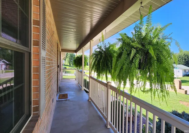 Photo 3 of Sale Pending at 101 Southgate St, Loogootee, IN 47553 | MLS# 202635869 | Listing updated on 2026-09-21