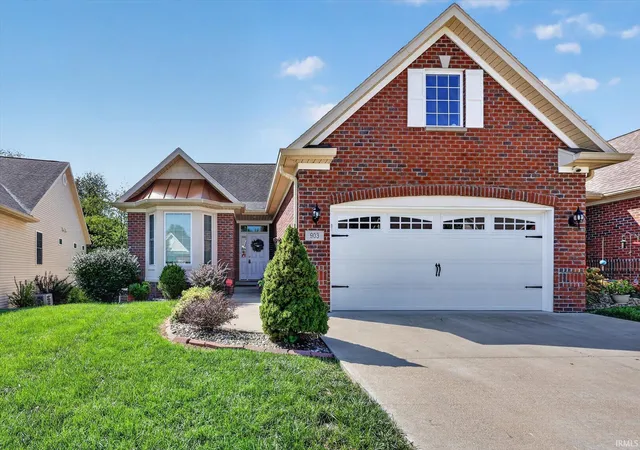 Condo for sale at 903 W Baywood Dr, Bloomington, IN 47403 | MLS# 202635876