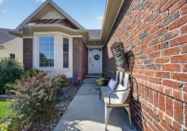 Photo 3 of Condo for sale at 903 W Baywood Dr, Bloomington, IN 47403 | MLS# 202635876 | Listing updated on 2026-09-21