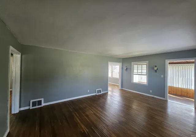 Photo 4 of Sale Pending at 1416 Hathaway Ave, Evansville, IN 47712 | MLS# 202635877 | Listing updated on 2026-09-11