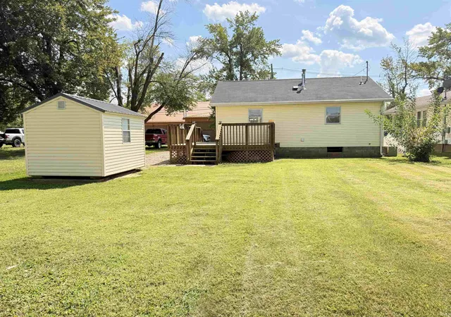 Photo 3 of Sale Pending at 617 W Sycamore St, Boonville, IN 47601 | MLS# 202635878 | Listing updated on 2026-09-04