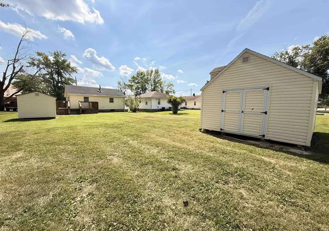 Photo 4 of Sale Pending at 617 W Sycamore St, Boonville, IN 47601 | MLS# 202635878 | Listing updated on 2026-09-04