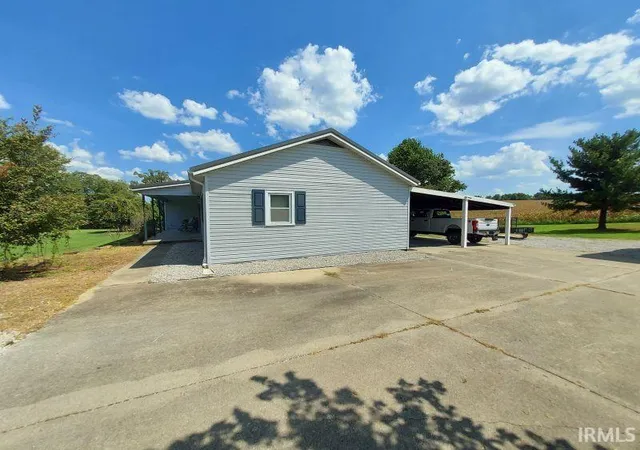 Photo 4 of Manufactured home for sale at 2940 E 550 South, Huntingburg, IN 47542 | MLS# 202635879 | Listing updated on 2026-09-09