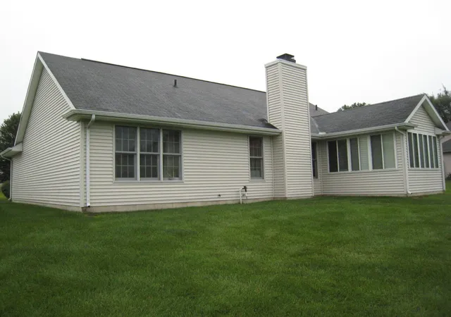 Photo 8 of Sale Pending at 51955 Courtland Dr, South Bend, IN 46637 | MLS# 202635887 | Listing updated on 2026-09-02