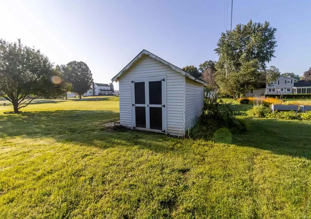 Photo 4 of Manufactured home for sale at 3310 N Rangeline Rd, Huntington, IN 46750 | MLS# 202635889 | Listing updated on 2026-09-28