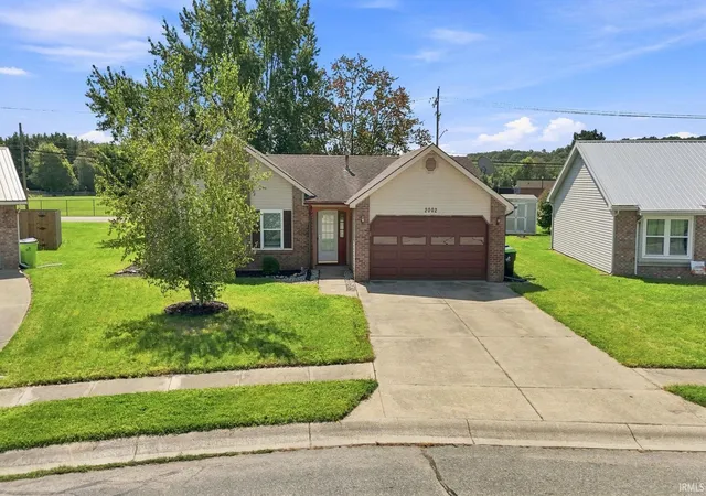 Photo 2 of Sale Pending at 2002 Bedford Ct, Huntington, IN 46750 | MLS# 202635893 | Listing updated on 2026-10-03