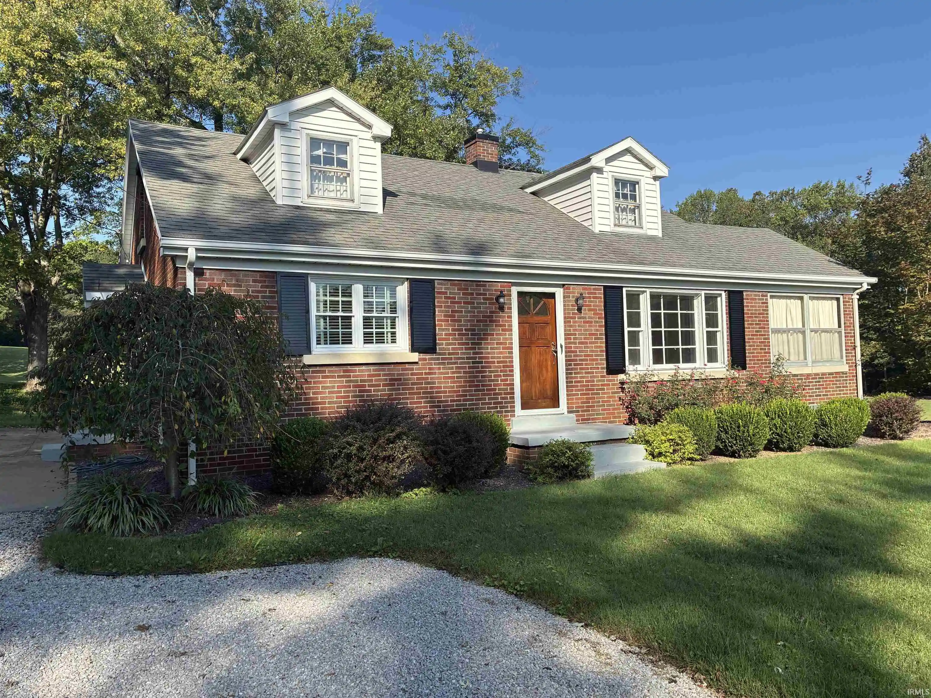 Photo 1 of Single family home for sale at 3210 Mesker Park Dr, Evansville, IN 47720 | MLS# 202639508 | Listing updated on 2026-10-24