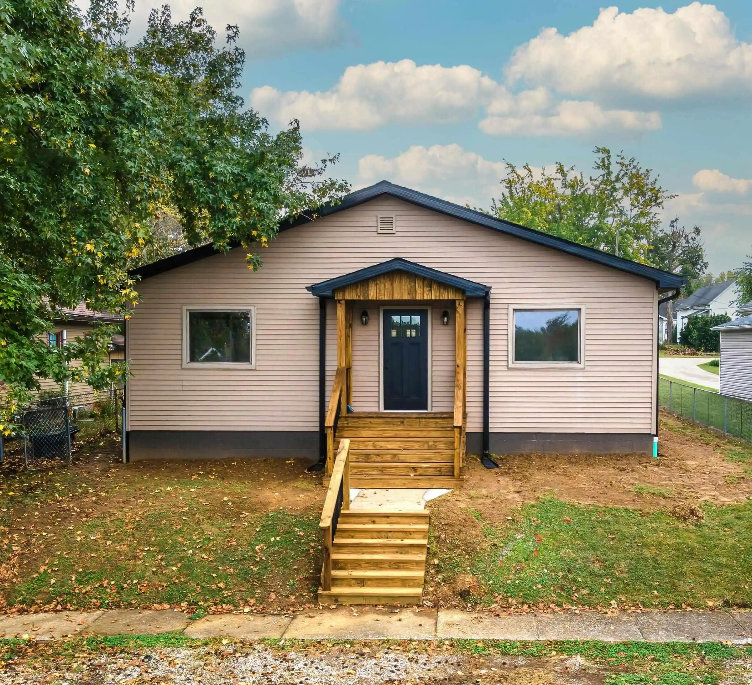 Photo 1 of Sale Pending at 222 Dale St, Oakland City, IN 47660 | MLS# 202642278 | Listing updated on 2026-10-16