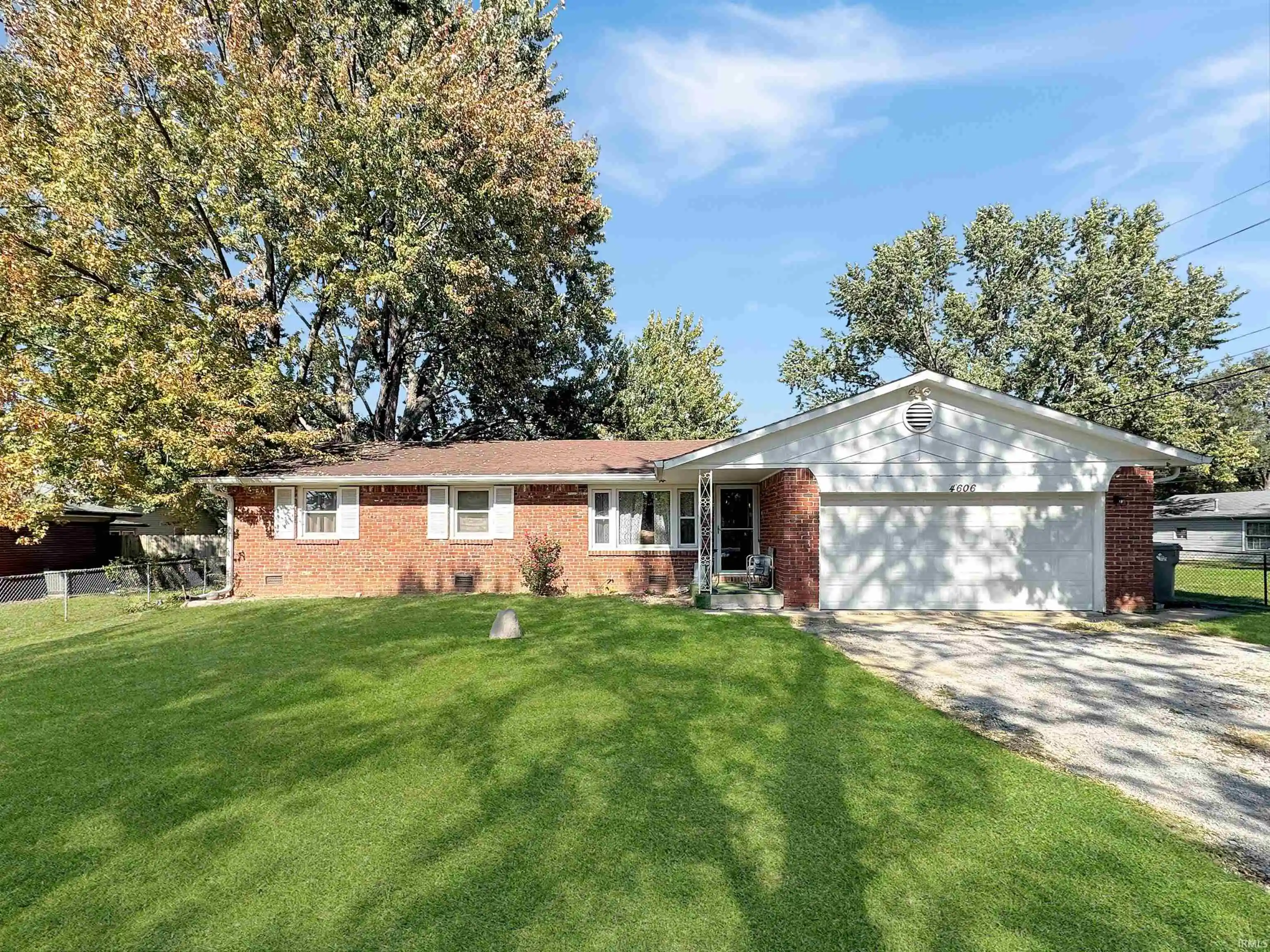 Photo 1 of Manufactured home for sale at 4606 Lois Ln, Indianapolis, IN 46237 | MLS# 202642839 | Listing updated on 2026-10-15