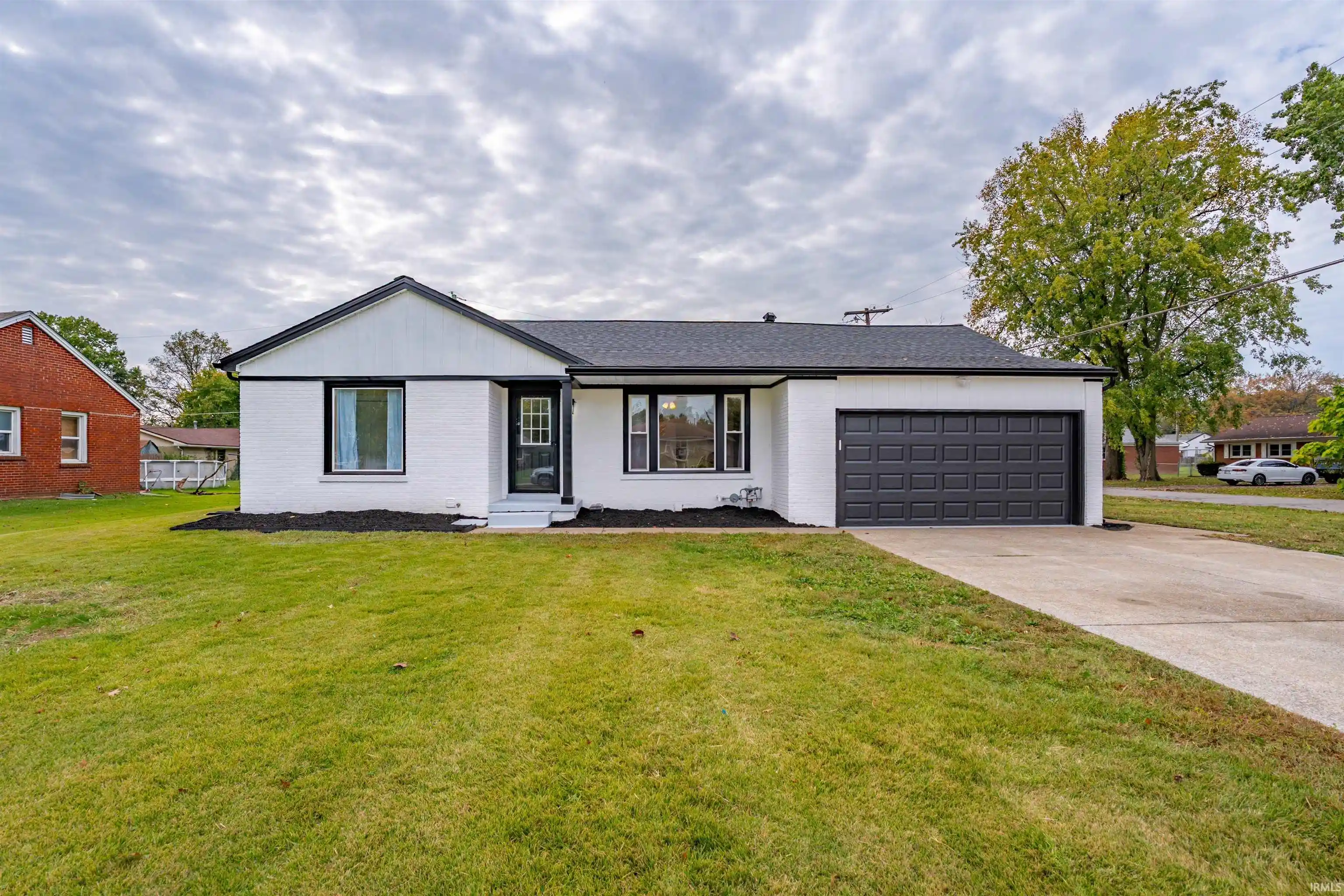 Photo 1 of Manufactured home for sale at 1901 S Walnut Ln, Evansville, IN 47714 | MLS# 202642999 | Listing updated on 2026-10-25