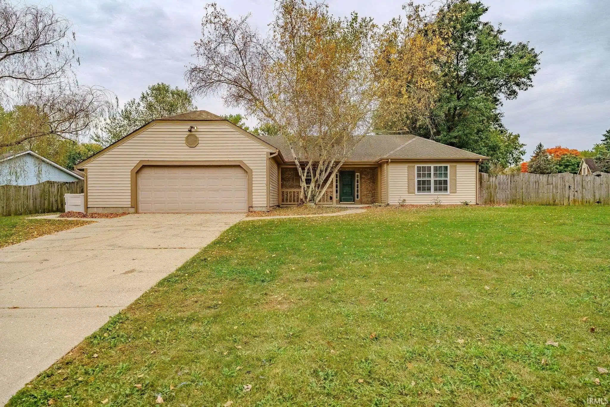Manufactured home for sale at 4302 Oak Hl Dr, Lafayette, IN 47909 | MLS# 202643008