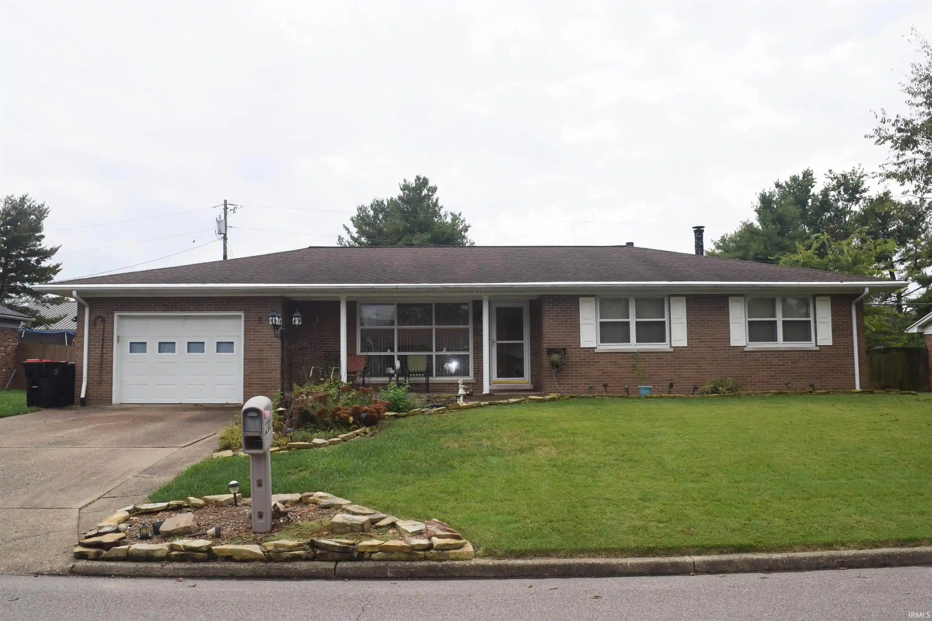 Photo 1 of Manufactured home for sale at 200 Lawrence Dr, Mount Vernon, IN 47620 | MLS# 202643013 | Listing updated on 2026-10-16